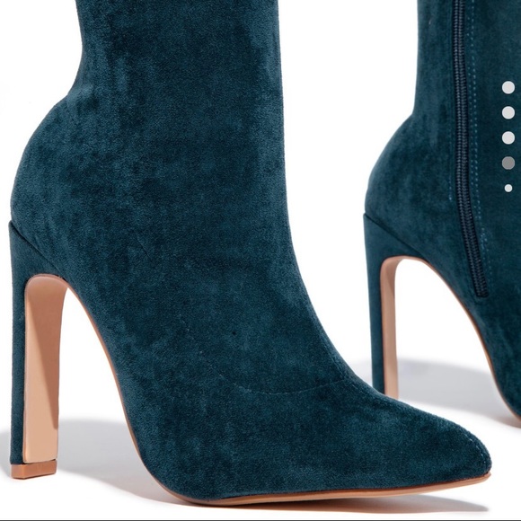 Boots - Picture 3 of 6